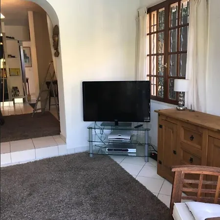 Rare 2 Bedroom Apartment With Private Pool Apartmán *
